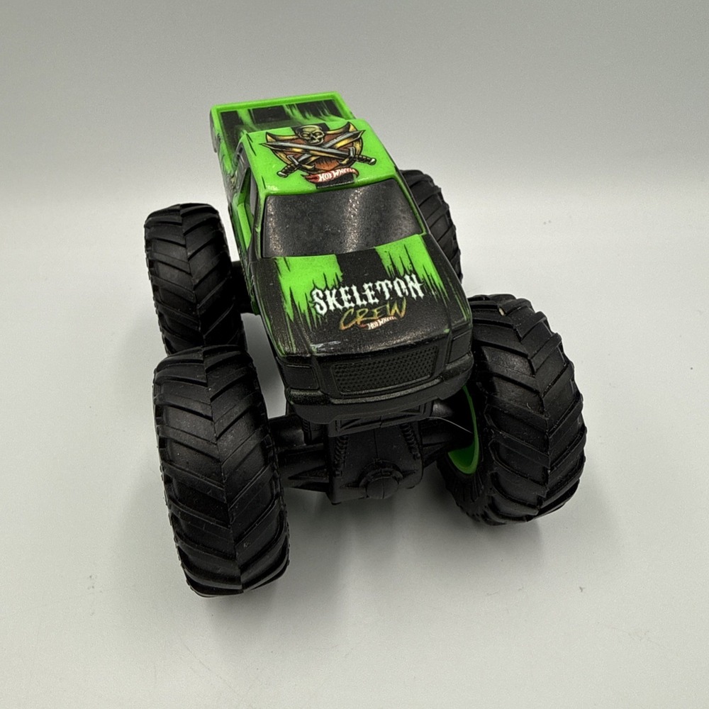 Mattel Hot Wheels Monster Truck Skeleton Crew
